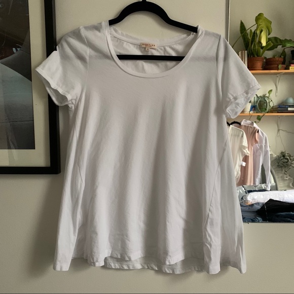 Demylee swing t shirt EUC - Picture 1 of 5